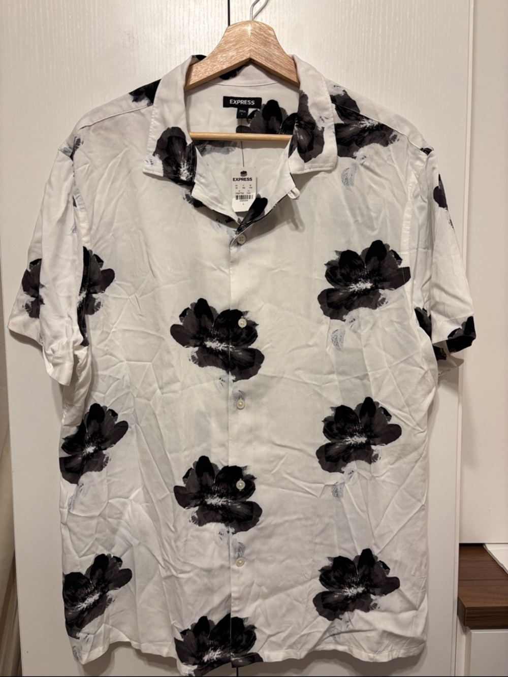 Express White Short-Sleeve Button-Up with Black Floral Print - L